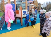Три детских игровых площадки на территории округа обустроили в этом году по программе Губернатора Подмосковья Андрея Юрьевича Воробьева