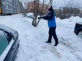 Жители округа вышли на уборку последствий снегопада