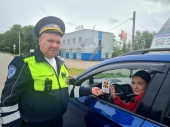 Автоинспекторы напомнили водителям о безопасных правилах перевозки детей-пассажиров