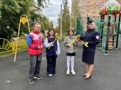 В п. Шаховская провели акцию «Безопасный двор»