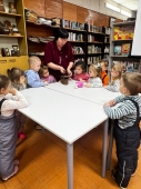 Экскурсия в библиотеку Детского сада «Идем по книжной  улице»