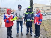 В Шаховской напомнили о пользе световозвращающих элементов