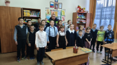 Сотрудники Госавтоинспекции проводят беседы в школах